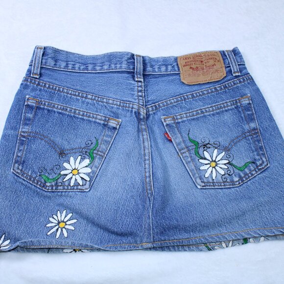 Levi's Customized Skirt Daisy Painted Jeans - Picture 2 of 10